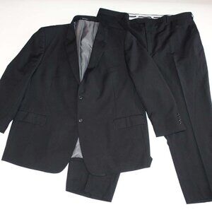 Wilke-Rodriguez Men's 2 Button Suit Size 56 Long 50 x 31 Black Wool 56L